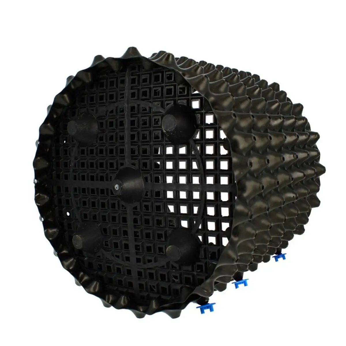 Vue inférieure du pot Air Grow de 15 litres avec fond grillagé et parois perforées, idéal pour la culture indoor et outdoor des plantes.