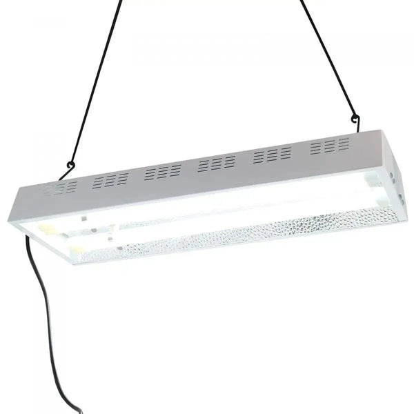 Lampe de culture Turbo Néon 2x55W Florastar suspendue avec réflecteur intégré, idéale pour la croissance indoor des plantes.