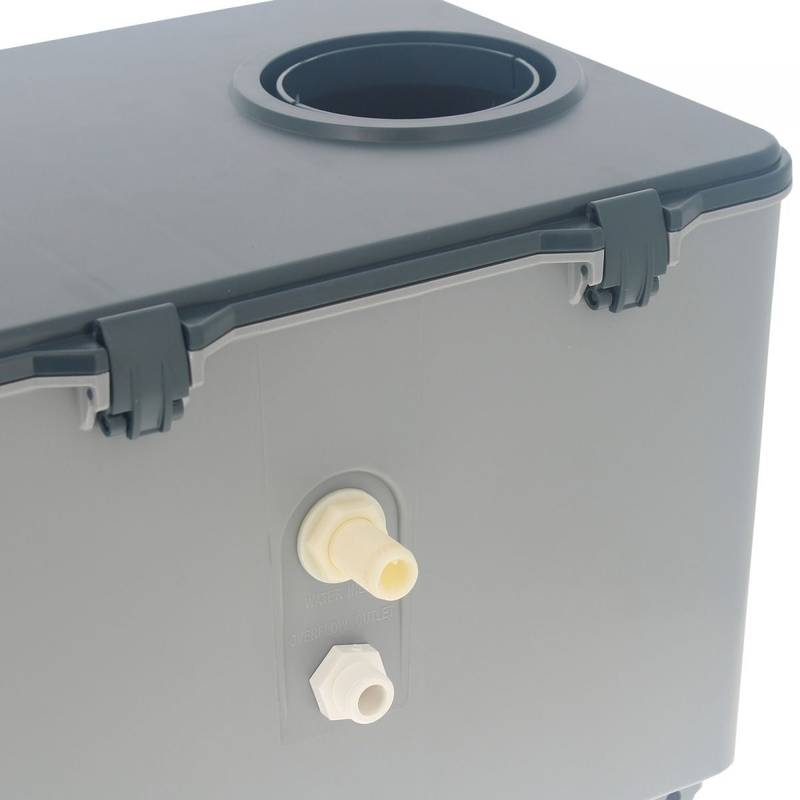 Sortie d'eau et trop-plein du Monzon 5,5L/h, conçu pour un contrôle précis de l'humidité dans les systèmes hydroponiques indoor.