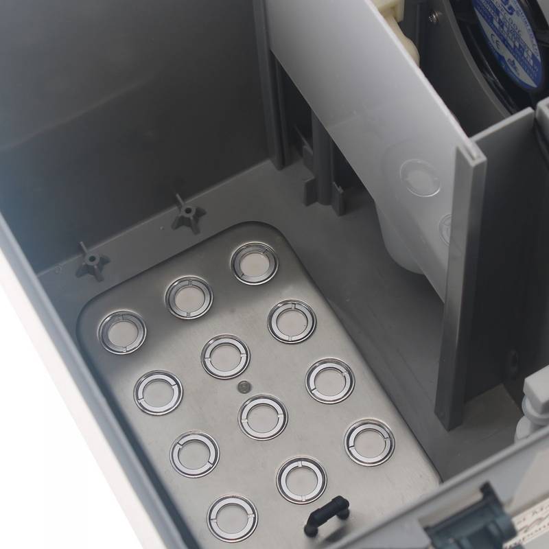 Plaque à ultrasons du Monzon 5,5L/h avec 12 disques pour une production de brume puissante et silencieuse en culture indoor.