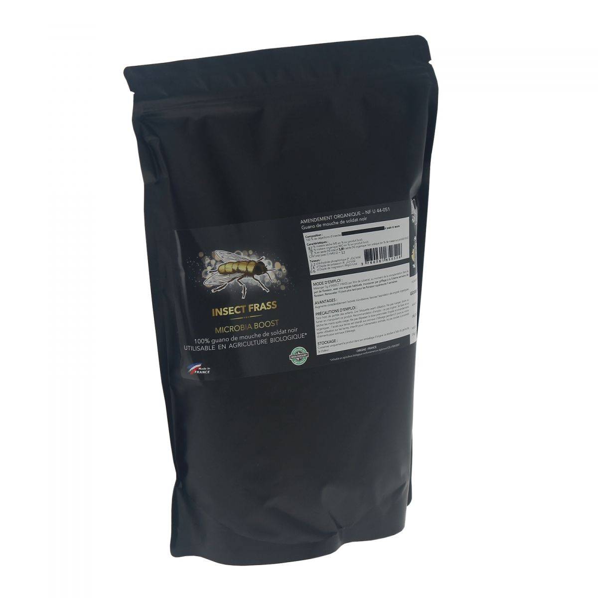 Sachet de 1 kg d'engrais INSECT FRASS® – Guano d’insectes enrichi en microflore, idéal pour stimuler la vie du sol et la floraison des plantes.