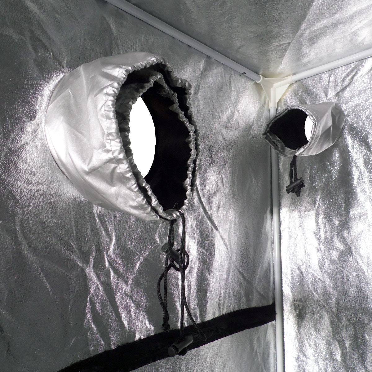 Double sortie d’air avec cordons ajustables sur parois mylar de la chambre de culture Greencube G-Max 120 pour culture hydroponique.