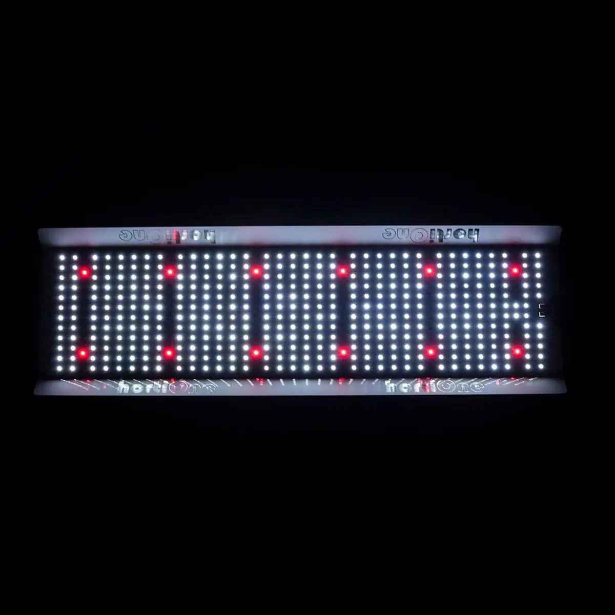 Vue de face de la lampe HortiOne 420 V3